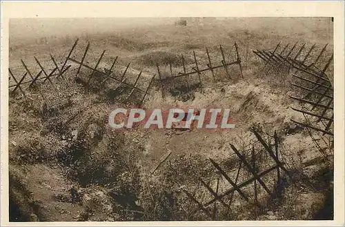 Ansichtskarte AK Fort de Douaumont Pointe de Chute d'un 380 allemand a proximite de l'entree normale du Fort