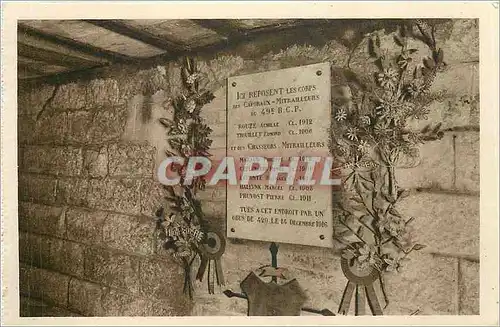 Ansichtskarte AK Fort de Douaumont Casemate ou reposent les corps des chasseurs mitrailleurs du 49e BCP tues a ce