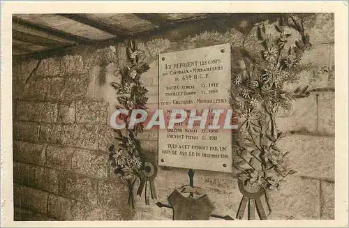 Cartes postales Fort de Douaumont Casemate ou reposent les corps des chasseurs mitrailleurs du 49e BCP tues a ce