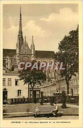 Cartes postales Amiens le nouveau square et la cathedrale
