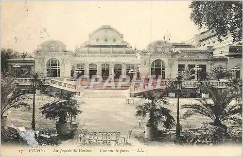 Cartes postales Vichy la Facade du Casino vue sur le Parc