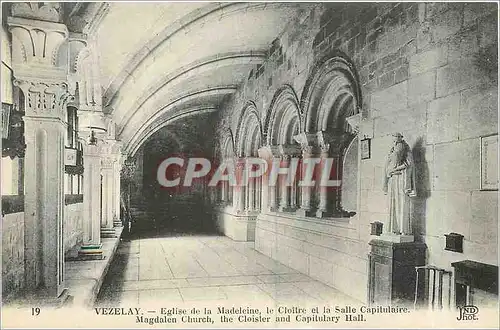 Cartes postales Vezelay Eglise de la Madeleine le Cloitre et la Salle Capitulaire