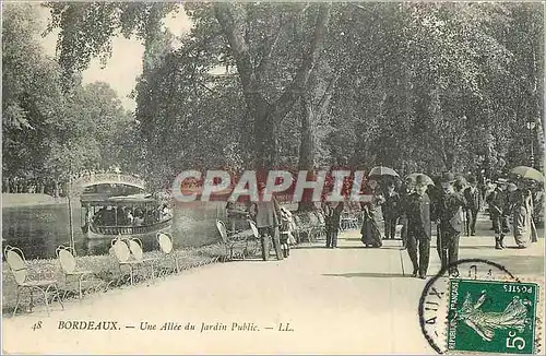 Cartes postales Bordeaux une allee du jardin public