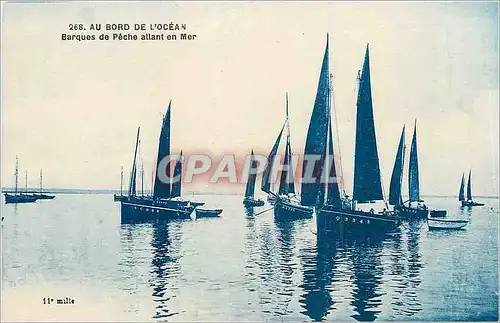 Cartes postales Au bord de l'Ocean barques de peche allant en mer Bateaux