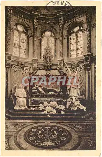 Ansichtskarte AK Chapelle et Chasse de Sainte Therese de l'Enfant Jesus au Carmel de Lisieux