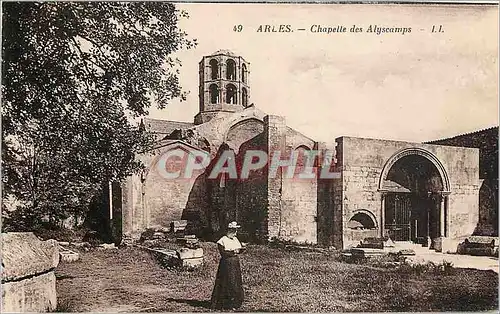 Cartes postales Arles Chapelle des Alyscamps