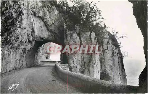 Cartes postales moderne Les Belles Alpes Francaises Le Royans Route de Combe Laval