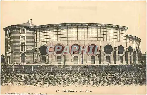 Cartes postales Bayonne Les Arenes