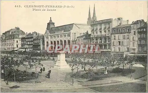 Cartes postales Clermont Ferrand P de D Place de Jaude