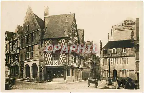 Cartes postales Bourges Cher Vieilles maisons Rue Guillaume Pellevoysin Hotel des Etrangers