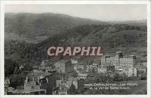 Ansichtskarte AK Chatelguyon Les Hotels et la Vallee Sans Souci