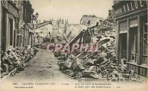 Cartes postales Guerre Europeenne Verdun Une rue apres le Bombardement