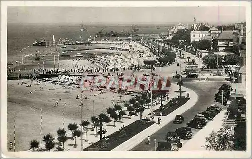 Ansichtskarte AK Arcachon Gironde Promenade et plage vues du Grand Hotel