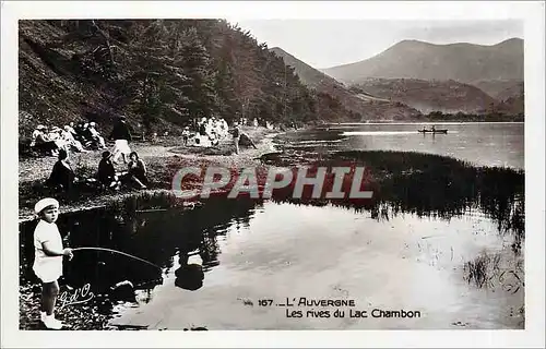 Cartes postales L'Auvergne Les rives du Lac Chambon Enfant Peche Pecheur