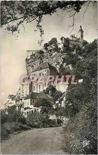 Cartes postales Rocamadour L'Eglise et le Chateau vus de la Route de Cahors