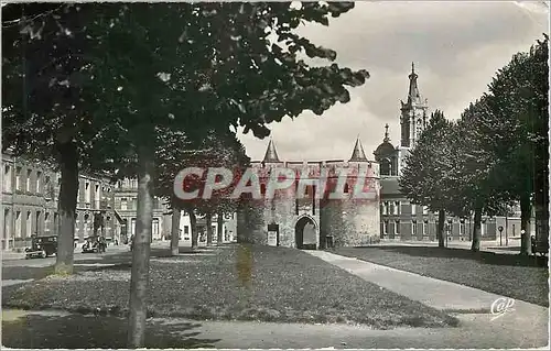 Cartes postales moderne Cambrai Porte de Paris