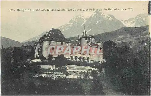 Ansichtskarte AK Dauphine Uriage les Bains Le Chateau et le Massif de Belldonne