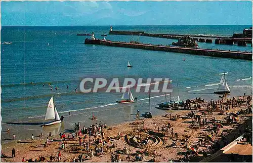 Cartes postales moderne Les Sables d'Olonne La Plage et les Jetees