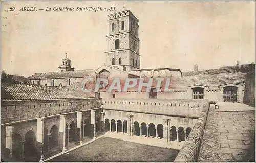 Cartes postales Arles la Cathedrale Saint Trophime