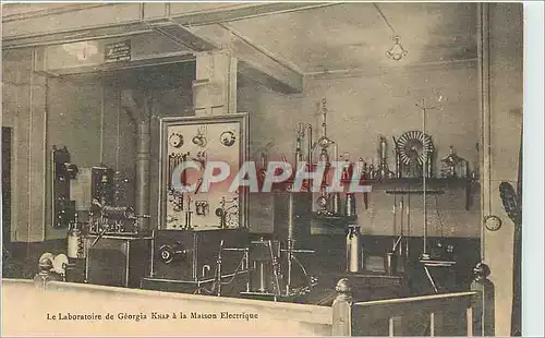 Cartes postales La Laboratoire de Georgia Knap a la Maison Electrique Paris