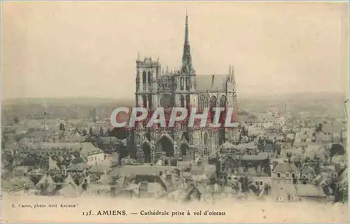 Cartes postales Amiens Cathedrale prise a Vol d'oiseau