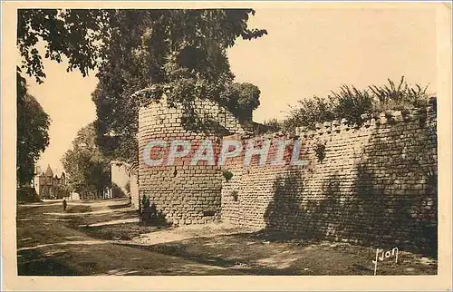 Cartes postales Guerande Loire Inferieure Les Remparts et la Tour Saint Jean