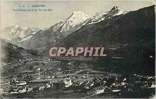 Cartes postales Laruns vue generale et le pic du Ger