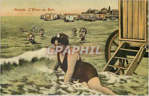 Cartes postales Ostende l'heure du Bain Femme Folklore