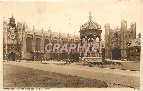 Cartes postales Cambridge trinity college great court