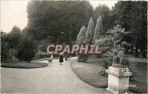 Cartes postales moderne Vichy Allier Reine des Villes d'Eaux le parc des Celestins vers l'Orangerie