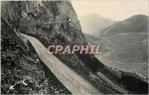 Cartes postales Route du col d'Aubisque le tunnel aux rochers de Bazen