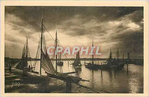 Cartes postales La Douce France Royan le port Bateaux