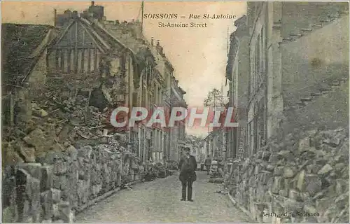 Cartes postales Soissons rue St Antoine Militaria