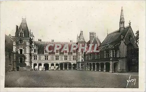 Cartes postales Blois Loir et Cher le chateau Aile Louis XII et la Chapelle