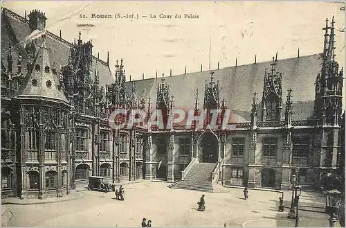 Ansichtskarte AK Rouen S Inf la cour du palais