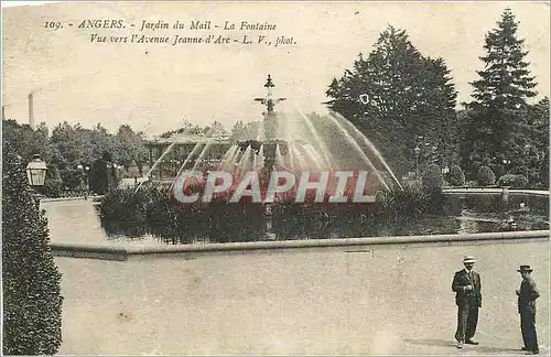 Cartes postales Angers jardin du Mail la fonatine vue vurs l'Avenue Jeanne d'Arc