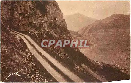 Cartes postales Route thermale du col d'Aubisque le tunnel aux rochers de Bazen