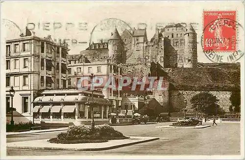 Cartes postales Dieppe L'Hotel Regina et le Vieux Chateau