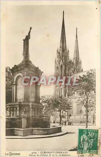 Ansichtskarte AK Clermont Ferrand Statue de Urbain II et la Cathedrale