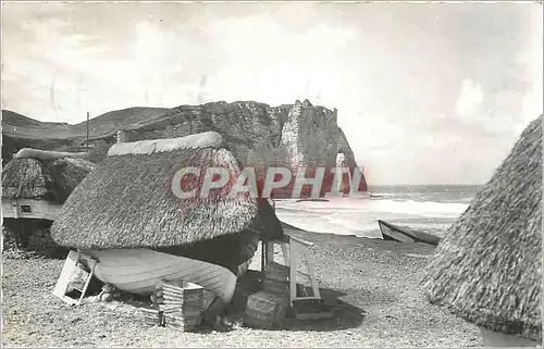 Cartes postales moderne Etretat SM Les calloges et la porte d'aval Bateau