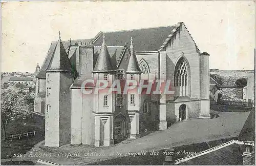 Cartes postales Angers Le petit chateau et la chapelle des ducs d'Anjou