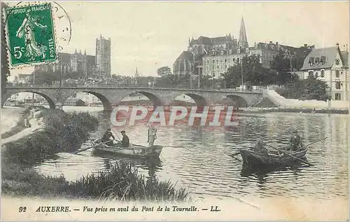 Cartes postales Auxerre Vue prise en aval du Pont de la Tournelle Bateau
