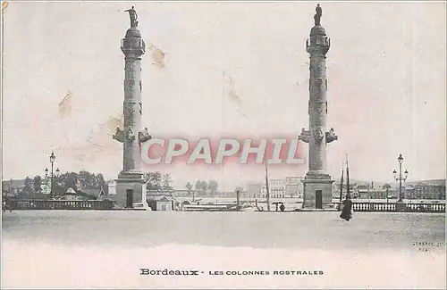 Cartes postales Bordeaux Les Colonnes Rostrales