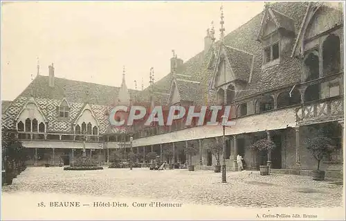 Cartes postales Beaune Hotel Dieu Cour d'Honneur