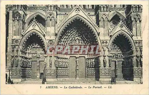 Cartes postales Amiens La Cathedrale Le Portail
