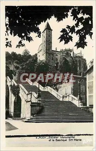 Cartes postales moderne Auch - Escalier monumental et la Basilique Sainte-Marie