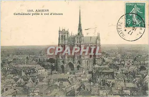 Ansichtskarte AK Amiens - La Cathedrale prise � vol d'Oiseau