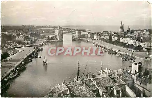 Cartes postales moderne La Rochelle  -  vue generale du Port Bateaux