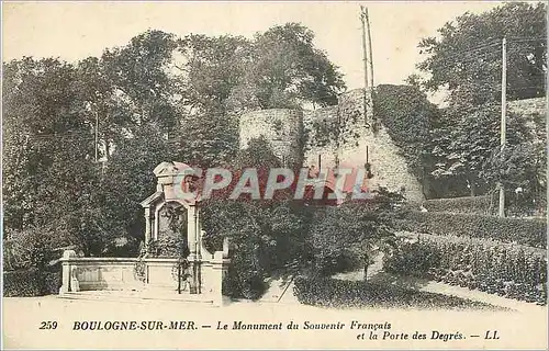 Ansichtskarte AK Boulogne-sur-Mer  -  Le Monument du Souvenir Fran�ais et la Porte des Degres