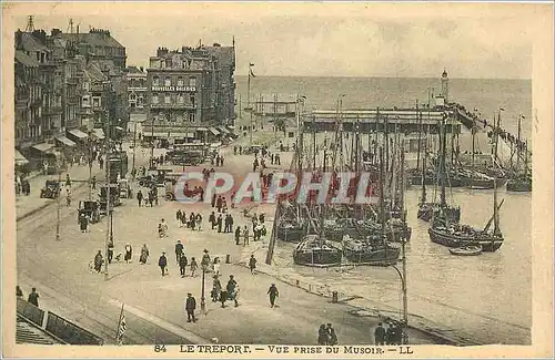 Cartes postales Le Treport - vue prise du Musoir Bateaux